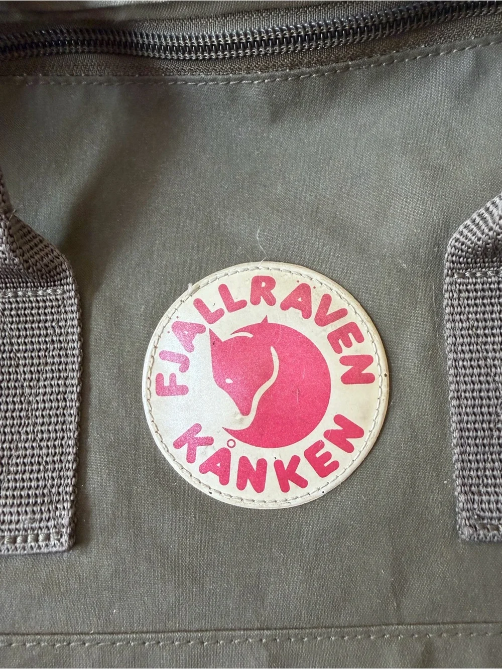 Fjallraven Kånken Classic Backpack - Dark Green